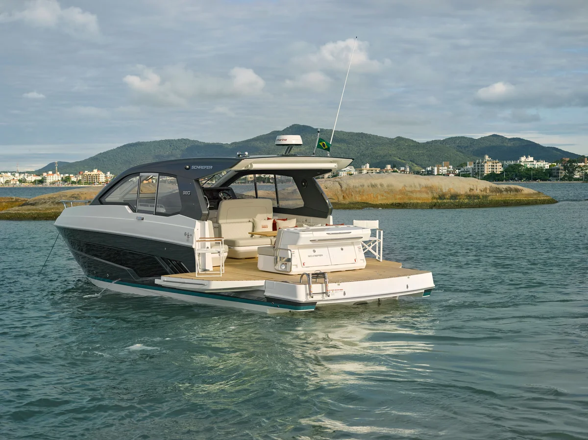 schaefer-380-yacht