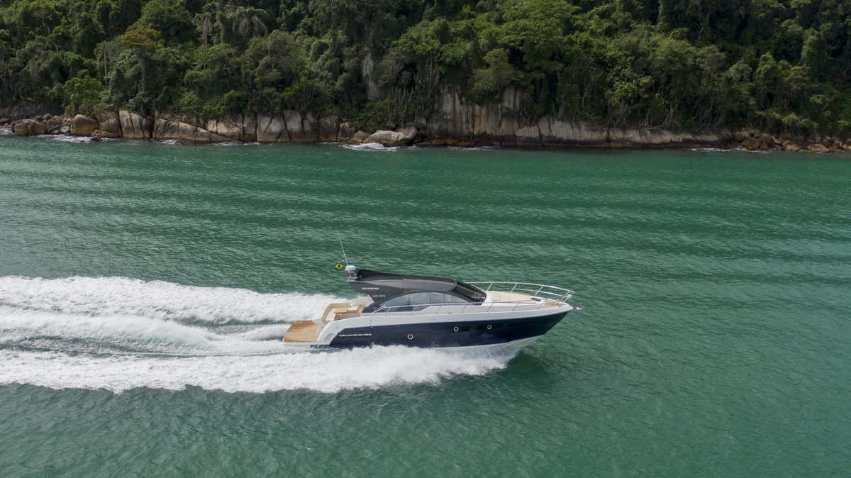 schaefer-510GTS-estilo-requinte-maquina