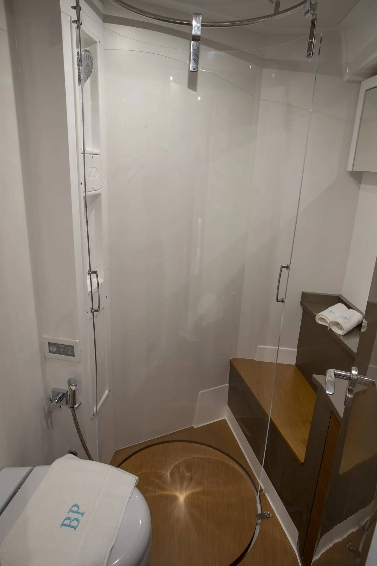 schaefer-510GTS-interior-schaefer-sport