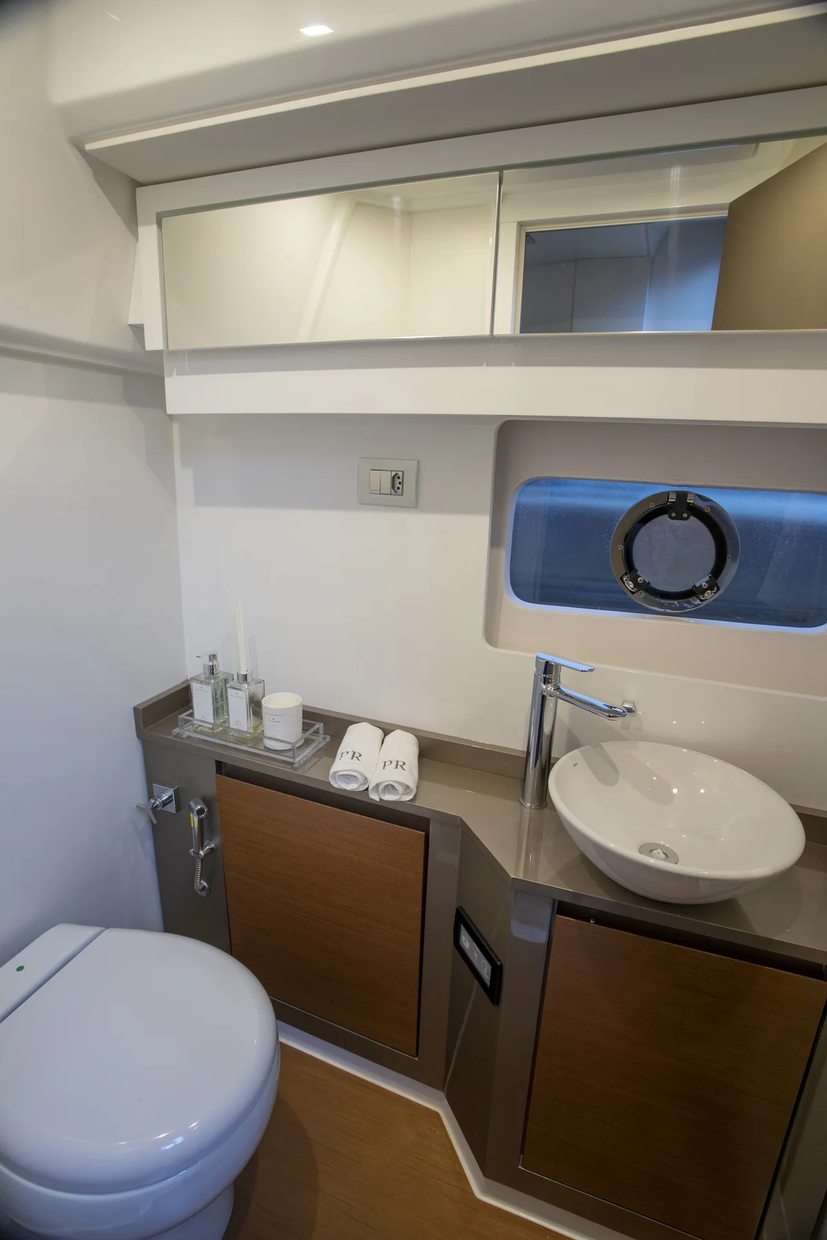 schaefer-510GTS-lavabo