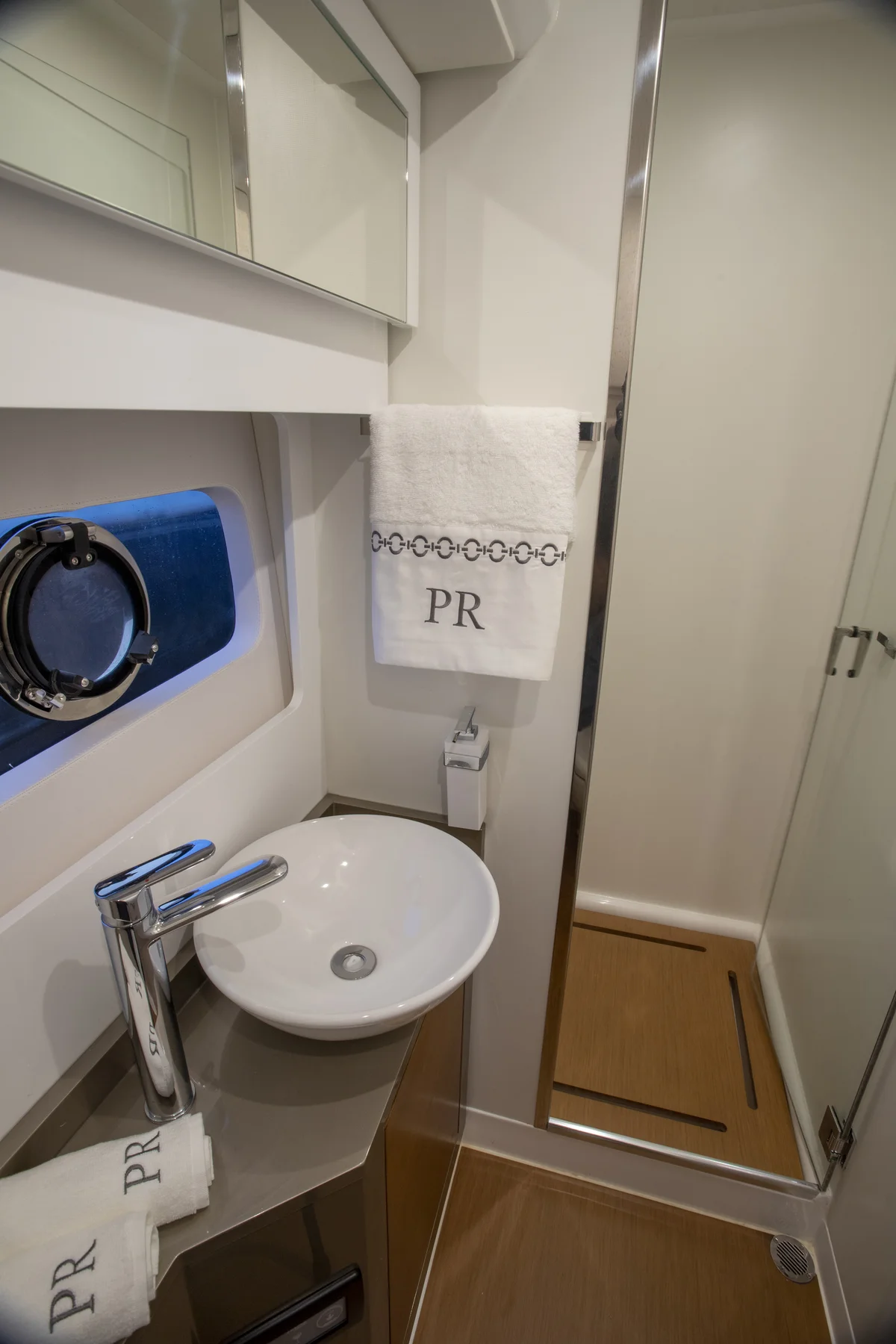 schaefer-510GTS-luxo-interior